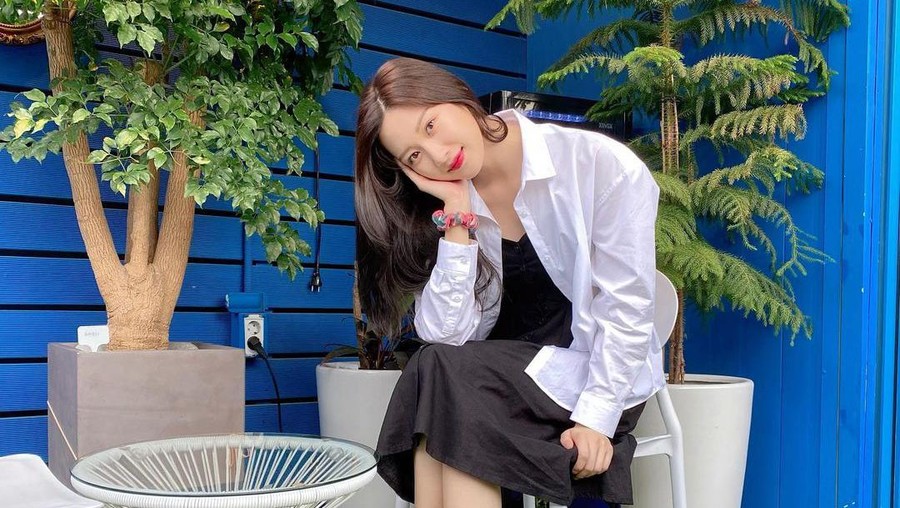 Moon Ga Young