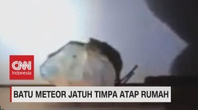 VIDEO: Batu Meteor Jatuh Timpa Atap Rumah
