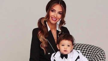 Miss Moskow Unggah Foto Anak di Instagram