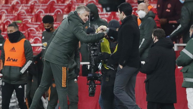 FOTO: Arsenal vs Man Utd Tampil Mengecewakan