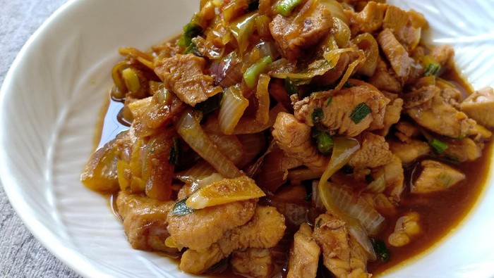 Ayam Kecap Bawang