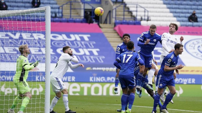 Leicester City kalah 1-3 dari Leeds United dalam lanjutan Liga Inggris di Stadion King Power, Minggu (31/1) malam waktu Indonesia barat.