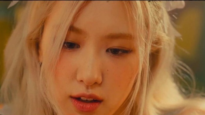 Debut Solo, Rose - BLACKPINK Rilis Single Gone