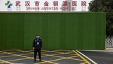 Tim (WHO) menyelidiki asal-usul penyebaran virus corona Covid-19 dengan mengunjungi pasar dan rumah sakit di Wuhan.