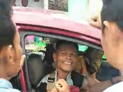 Tepergok Bawa Istri Orang, Kades di Rembang Dicegat Massa di Tengah Jalan