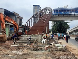 Pembangunan JPO Flyover Tapal Kuda Jaksel Masih dalam Proses