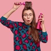 5 Trik Mudah Membersihkan Sisa Hairspray yang Membandel