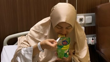 Sebelum melahirkan, Whulandary Herman makan mi instan