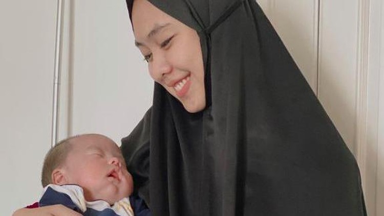 Anak Keempat Oki Setiana Dewi Anak Keempat Oki Setiana Dewi