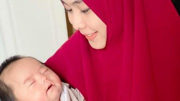 Bayi Oki Setiana Dewi juga mengalami laringomalasia dan hipotonia