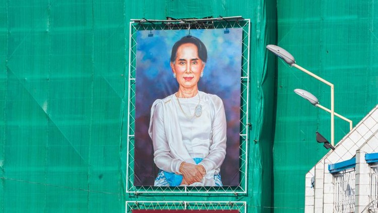 A portrait of Aung San Suu Kyi overlooking Maha Bandula Park in Yangon.
