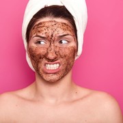 Awas Skin Care Ilegal, Hindari Penggunaan 4 Masker Abal-Abal Ini, Ladies!