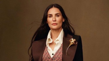 img-title Diam-diam Rawat Bruce Willis Lawan Demensia, Demi Moore Mau Mantan Suami...