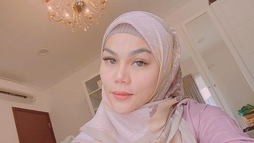 img-title Unggah Video Sedang Belajar Iqra, DJ Katty Butterfly Banjir Pujian