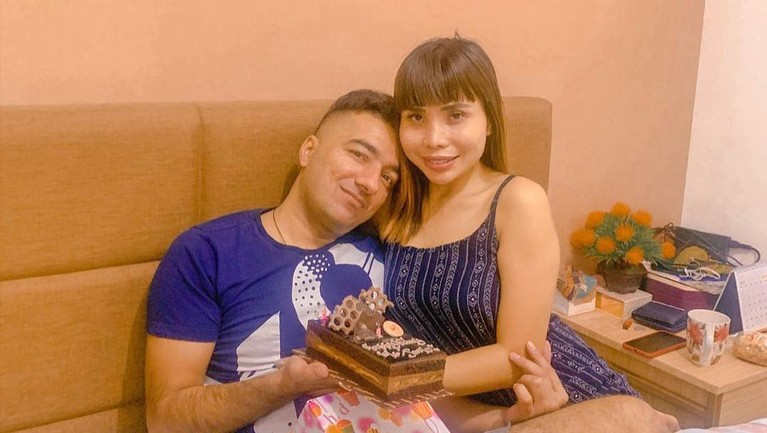 Eva Belisima dan Janu
