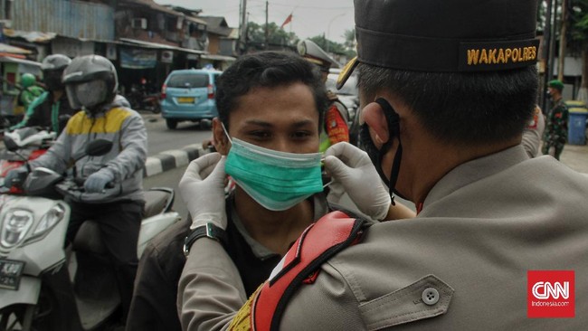 Ribuan kelurahan memiliki tingkat kepatuhan memakai masker di bawah 60 persen. Aceh tercatat dengan jumlah kelurahan terbanyak.
