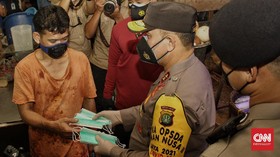 Pemerintah Komitmen Edukasi Masker dan Vaksinasi Jalan Terus