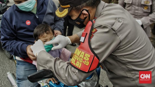 Gerakan 'Jakarta Bermasker' diluncurkan kembali dengan melibatkan 413 kampung di DKI untuk mencegah penyebaran Covid-19.