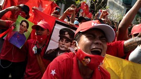Rekam Jejak Myanmar Cekik Internet