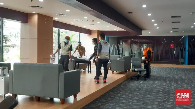 Rekonstruksi yang digelar penyidik KPK terkait dugaan korupsi bansos Covid-19 menunjukkan ada pertemuan kader PDIP Ihsan Yunus dengan sejumlah pejabat Kemesos.