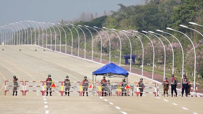 Kudeta Myanmar Diprediksi Bikin Investor AS 'Angkat Kaki' Pakar perdagangan dan analis menilai kudeta militer Myanmar akan mengurangi minat investor AS dan negara barat berinvestasi di negara itu.
