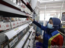 Lagi, Buruh Desak Pemerintah Tak Naikkan Tarif Cukai Rokok 2022