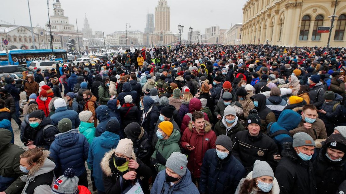 FOTO: Polisi Rusia Tangkap 5.100 Pedemo Pro-Navalny
