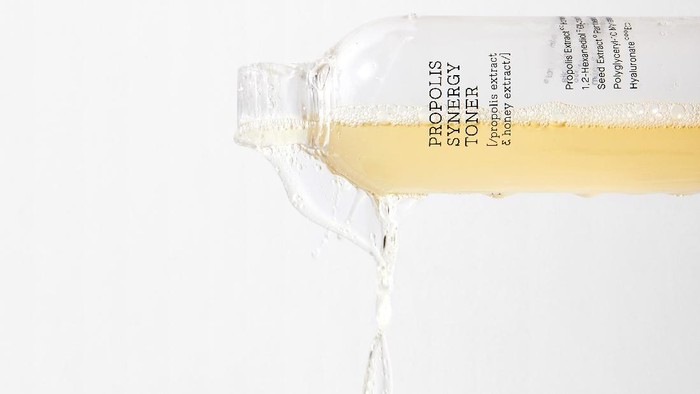 Full Fit Propolis Synergy Toner/ Dok. COSRX