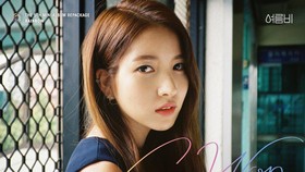 Sowon GFriend Tuai Kritikan usai Unggah Foto Patung Nazi