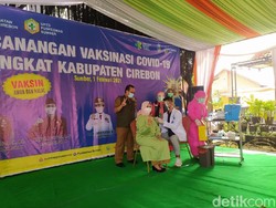 7.203 Nakes Cirebon Terdaftar Disuntik Vaksin COVID-19