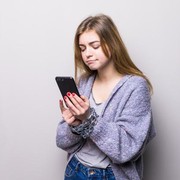 5 Kegiatan Menyenangkan Ini Ampuh Alihkan Kamu yang Kecanduan Smartphone