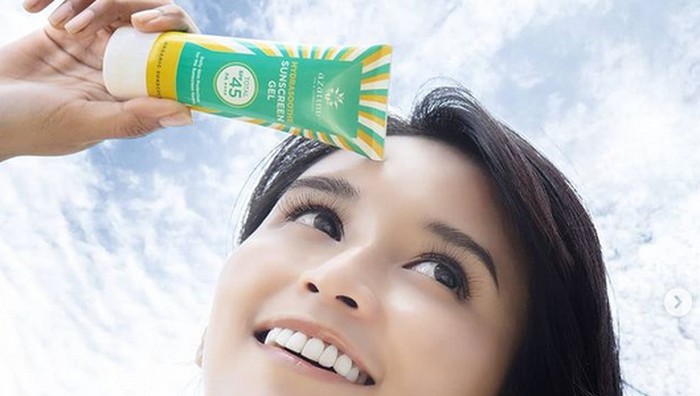 Azarine Hydrasoothe Sunscreen Gel, Sunscreen Lokal Harga 60 Ribuan yang Nyaman Dipakai Azarine Hydrasoothe Sunscreen Gel, Sunscreen Lokal Harga 60 Ribuan yang Nyaman Dipakai