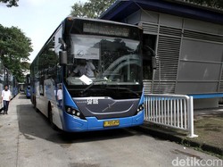 Imbas Banjir Jakarta, Tiga Layanan TransJ Setop Operasi Sementara