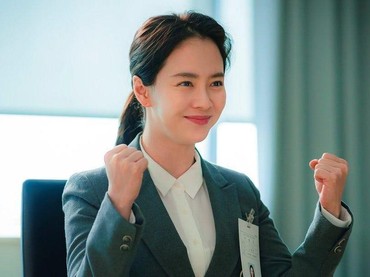 Song Ji Hyo Gugat Agensi Uzurocks, Tagih Upah yang Belum Dibayar