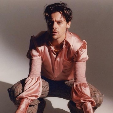 Harry Styles Bakal Buka Grammy Awards 2021 dengan Penampilan Memukau