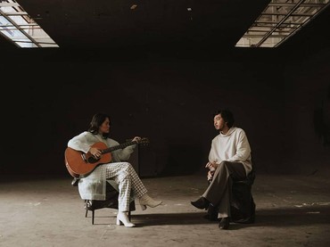 Lirik Lagu House or Home - Sheryl Sheinafia feat Pamungkas