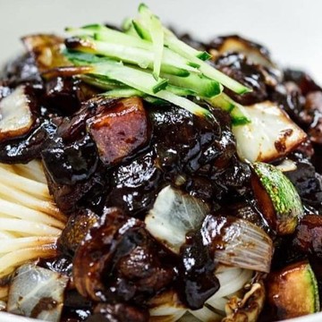 6 Makanan 'Blasteran' Korea-Cina Ini Seru Buat Dimakan Sambil Nonton Drakor