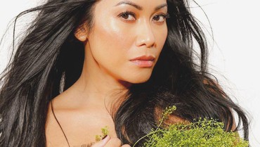 img-title Heboh Video Lawas Anggun Dikritik Hingga Sosok Istri Ketiga Uje