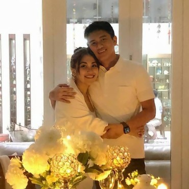 Inikah Tanda-tanda Ayu Ting Ting Batal Nikah dengan Adit Jayusman?