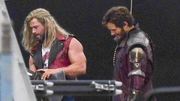 Foto Syuting Beredar, Terungkap Kostum Baru Chris Hemsworth di Thor 4