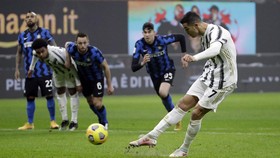 Hasil Coppa Italia: Ronaldo Dua Gol, Juventus Bungkam Inter