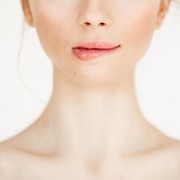 Jarang Disadari! Intip 5 Penyebab Bibir Kering dan Pecah-Pecah