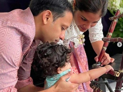 Nadiem Makarim Gelar Tedak Siten Anak Ketiga, Hanya Dihadiri Keluarga Inti