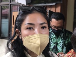 Hal Sepele Bikin Suami Main Kasar, Nindy Ayunda Mantap Lapor Polisi