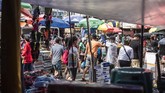FOTO: Bertamu ke Kawasan Pecinan Tertua di Dunia Binondo merupakan kawasan pecinan tertua di dunia. Berikut cuplikan pemandangan di sana.