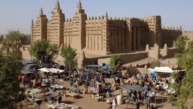 Kudeta Miilter Ganda, ECOWAS Bekukan Mali hingga 2022