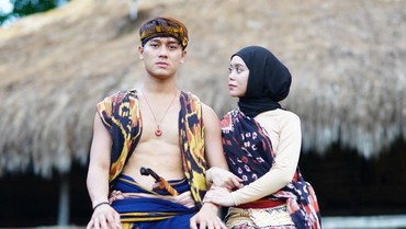 img-title Lesti Kejora Kena Hujat Usai Pamer Foto Nyaris Ciuman dengan Rizky Billar