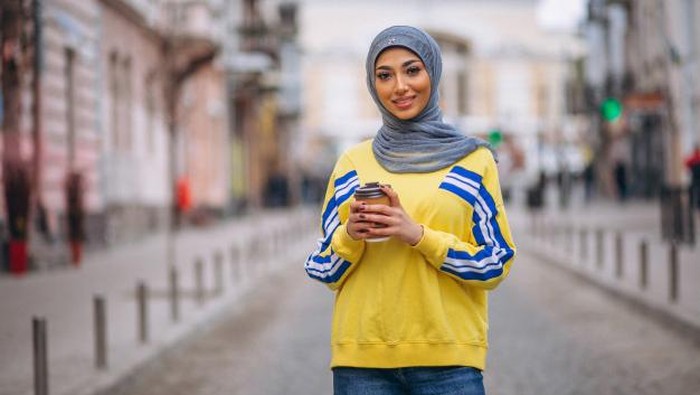 Tips OOTD Anti Gerah untuk Kamu yang Berhijab