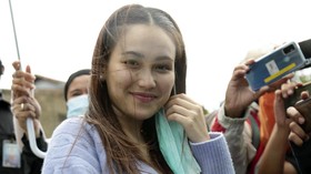 Ayu Ting Ting Tiba di Polda Metro: Doain Saja