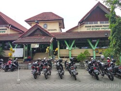 Berburu Barang Antik di Pasar Klithikan Yogyakarta